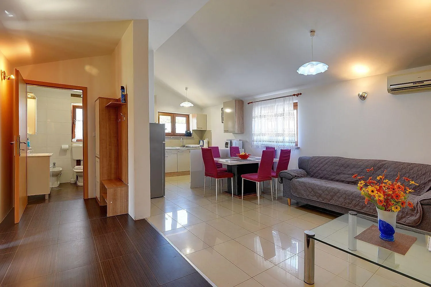 Holiday home Charmantes Ferienhaus In Medulin Mit Waschmaschine, Klima, Wlan, Terrasse Und Grillplatz Croatia